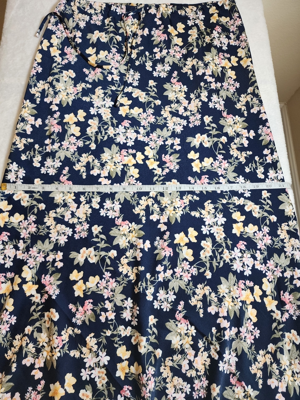 NWT WAYF Floral Print Maxi Skirt Navy Allover Tie Waist Flowy Size M - Picture 6 of 7